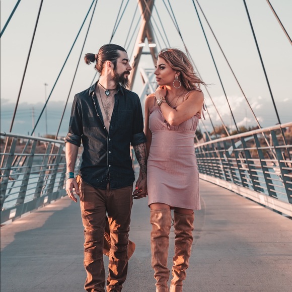 Meet your Posher, Austin - Picture 3 of 3